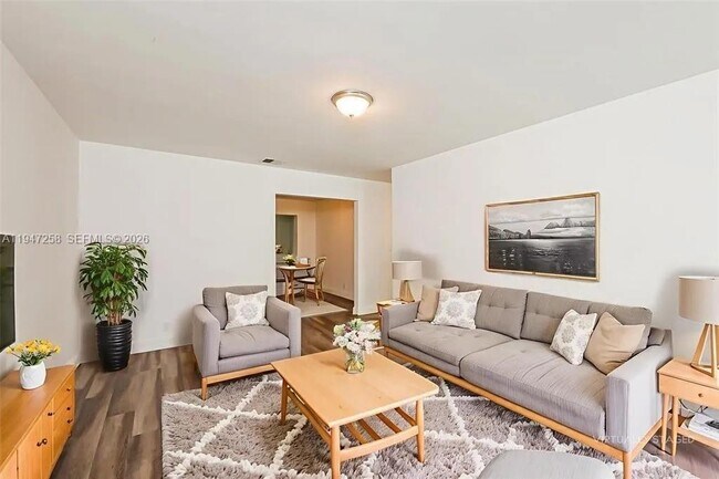 1225 NW 58th Ave in Lauderhill, FL - Building Photo - Building Photo