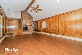 5415 Dana Point Dr, Unit 566 in Arlington, TX - Foto de edificio - Building Photo