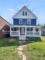 1807 Denison Ave in Cleveland, OH - Building Photo