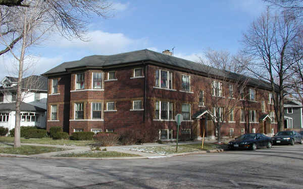 642 Adams St in Oak Park, IL - Foto de edificio