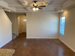 6317 Aspen Hill in San Antonio, TX - Building Photo - Building Photo