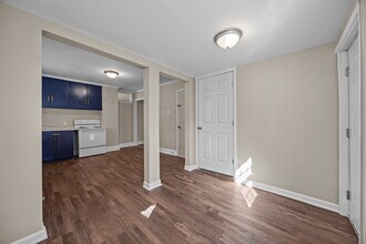 203 Spring St in Louisburg, NC - Building Photo - Building Photo