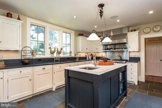 13252 Harpers Ferry Rd in Purcellville, VA - Building Photo - Building Photo