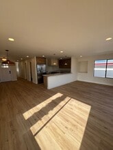 4889 Randall St in San Diego, CA - Building Photo - Building Photo