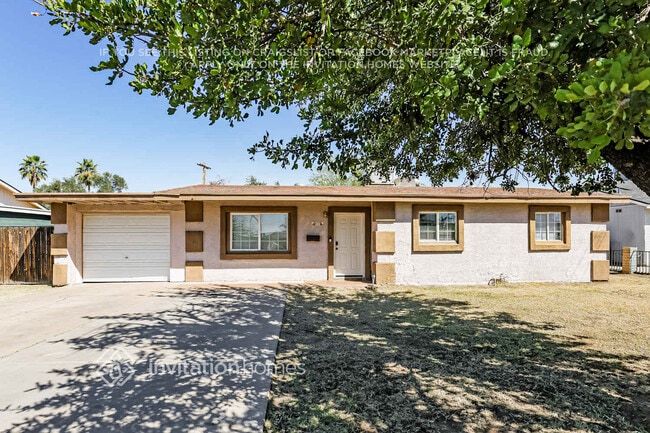 property at 3220 E Monte Vista Rd