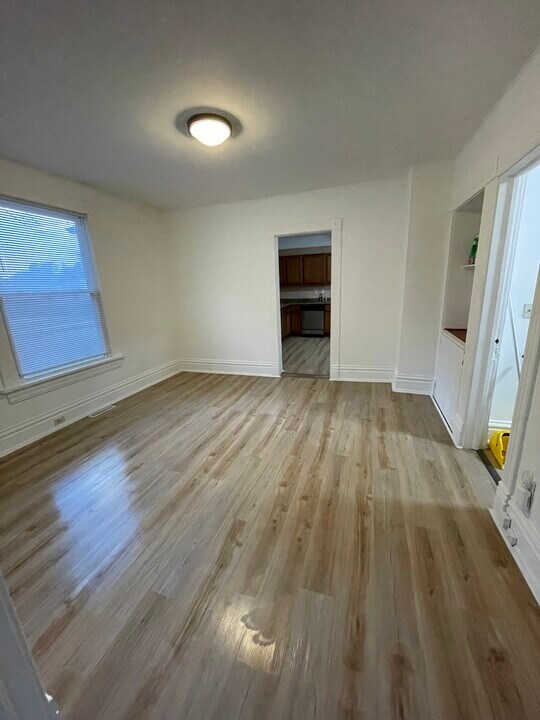 630 Hagerer St, Unit Lower in Racine, WI - Building Photo