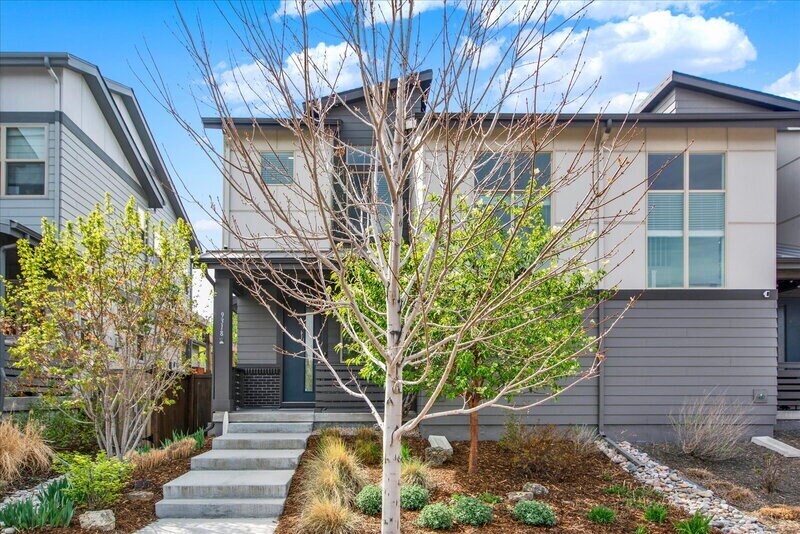 9318 E 58th Dr in Denver, CO - Building Photo