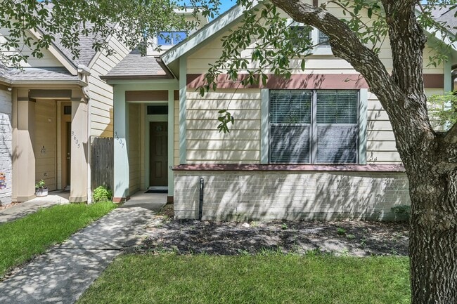 property at 3607 Cedar Flats Ln