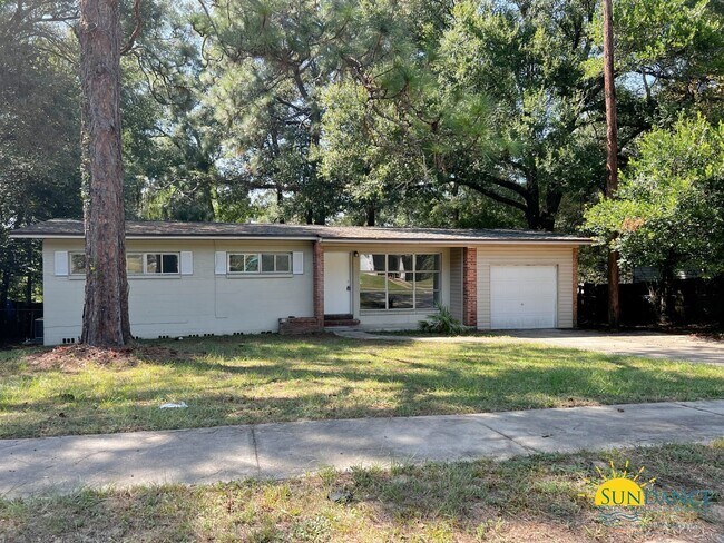property at 259 Seminole Trail