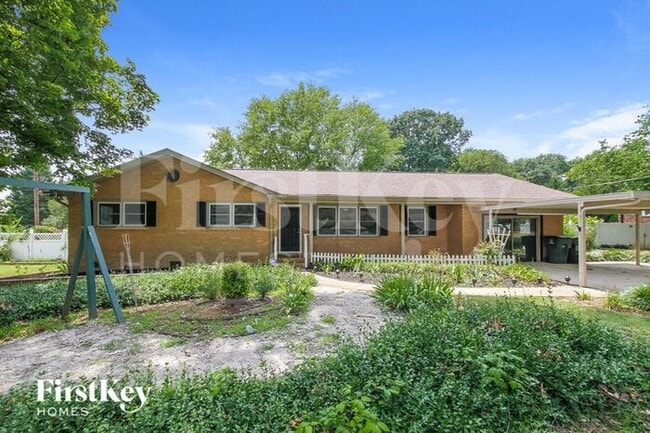 property at 6235 Lynwood Dr NW