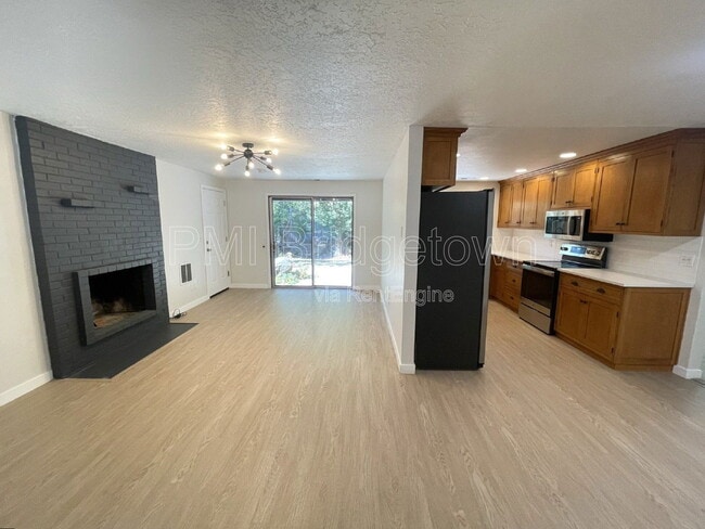 5133 SW Timbergrove St in Lake Oswego, OR - Building Photo - Building Photo