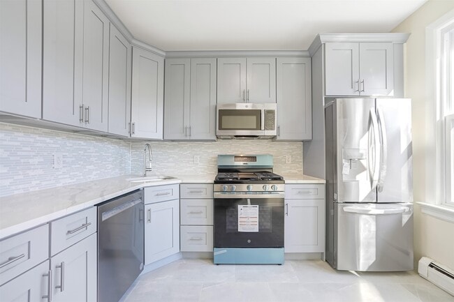 8710 2nd Ave in North Bergen, NJ - Building Photo - Building Photo