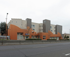 Cobrizo in Seattle, WA - Building Photo - Building Photo