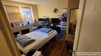 317 Saint Paul St, Unit 1 in Brookline, MA - Building Photo
