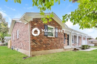 2908 Lencott Dr in Louisville, KY - Building Photo - Building Photo