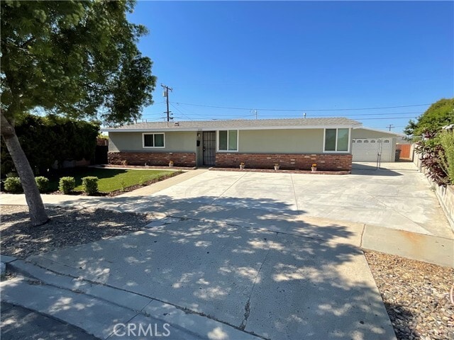 5937 Los Ramos Cir in Buena Park, CA - Building Photo