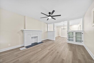 263 Crestview Rd in Columbus, OH - Foto de edificio - Building Photo