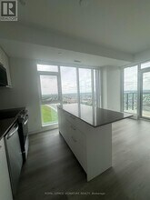 40 Lagerfeld Dr in Brampton, ON - Building Photo - Building Photo