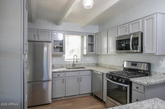 2205 W Cambridge Ave in Phoenix, AZ - Building Photo - Building Photo