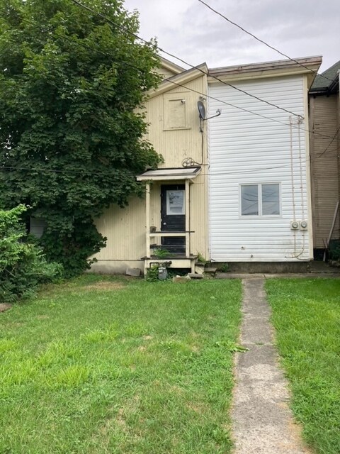 104 E 2nd Ave in Altoona, PA - Building Photo - Building Photo