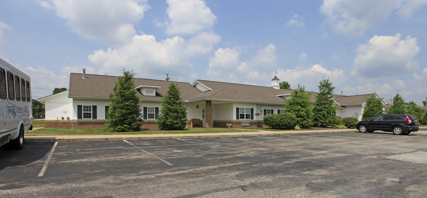 The Residence of Chardon in Chardon, OH - Building Photo