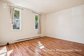 5908 Kara Pl in Burke, VA - Building Photo - Building Photo
