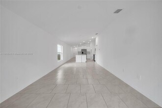 12089 Monterey Pine Ln in Ft. Myers, FL - Building Photo - Building Photo