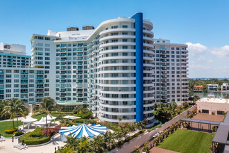 Seacoast in Miami Beach, FL - Foto de edificio - Building Photo