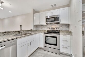 11555 Orange Blossom Ln in Boca Raton, FL - Building Photo - Building Photo