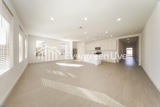 2004 Ponderosa Pne Ln in Oklahoma City, OK - Building Photo - Building Photo