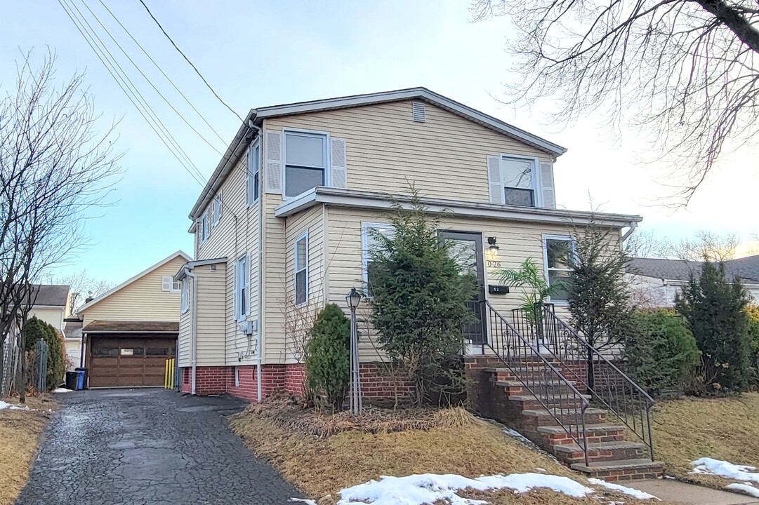 0/26 Bellair Ave, Unit 2 in Fair Lawn, NJ - Building Photo