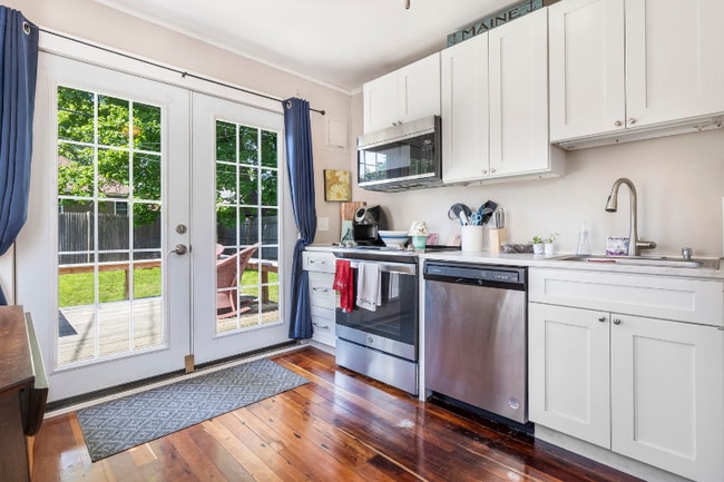 91-93-93 Philbrick Ave in Kittery, ME - Building Photo - Building Photo