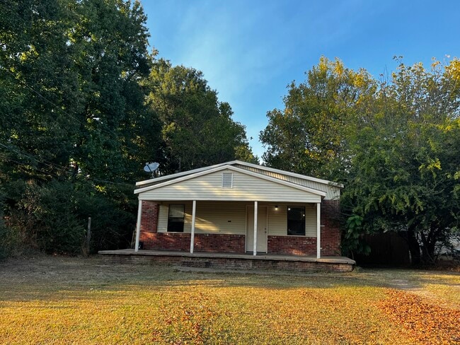 property at 404 W Easy St
