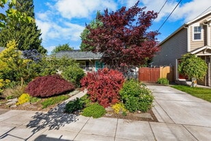 7676 N Mississippi Ave in Portland, OR - Building Photo