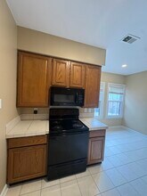 2032 Graybar Ln in Nashville, TN - Building Photo - Building Photo