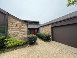 3921 Whiterock Trail in Garland, TX - Building Photo - Building Photo