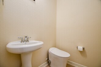 8223 Summer Lake Pass Ln in Rosenberg, TX - Building Photo - Building Photo