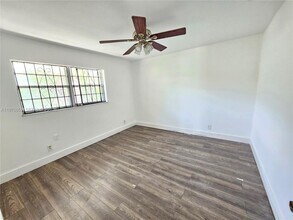 2119 NW 64th St in Miami, FL - Building Photo - Building Photo