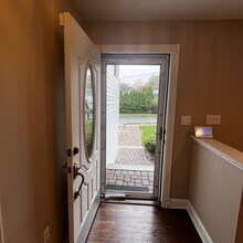 122 Village Cir E in Paramus, NJ - Building Photo - Building Photo