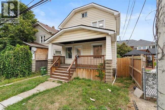 1382 Pelissier St in Windsor, ON - Building Photo - Building Photo
