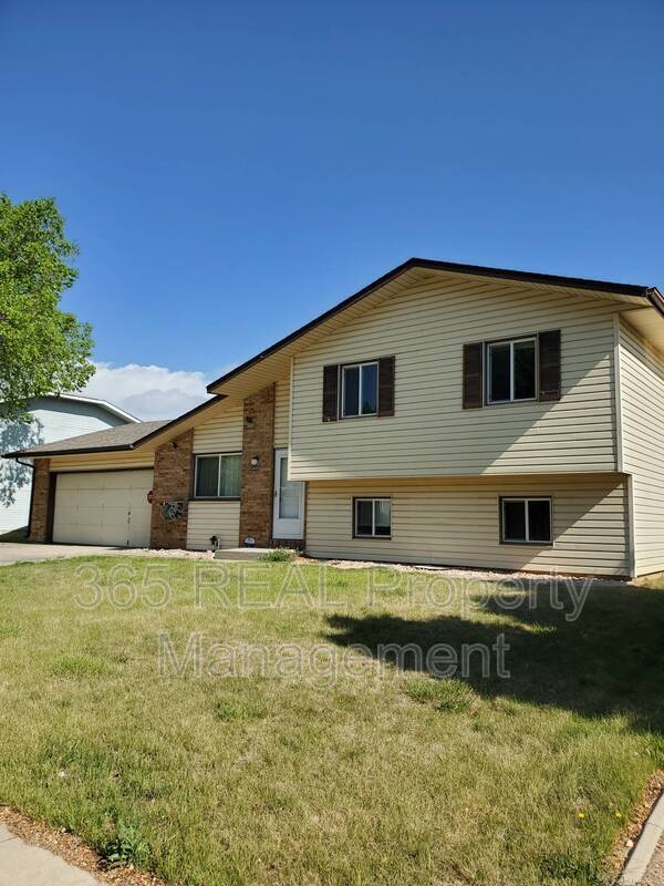 property at 4925 W 8th Street Rd