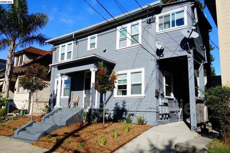 546 Merrimac St in Oakland, CA - Building Photo