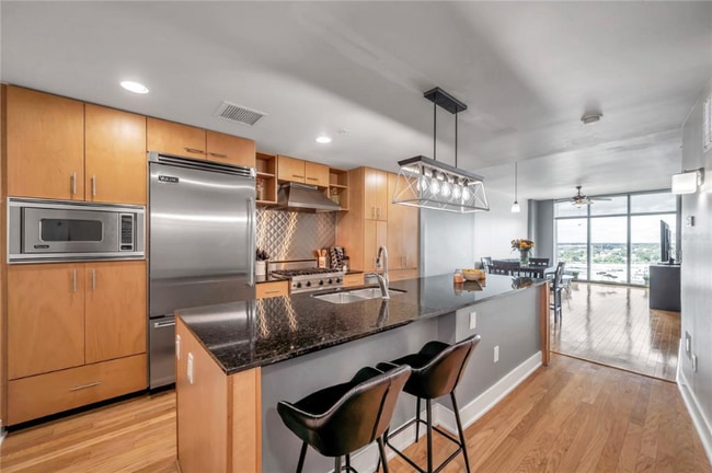 property at 1208 E Kennedy Blvd