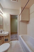403 NE 92nd St in Seattle, WA - Building Photo - Building Photo