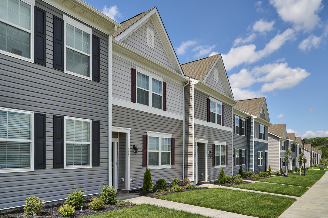 West Wind Townhomes in Stephens City, VA - Foto de edificio