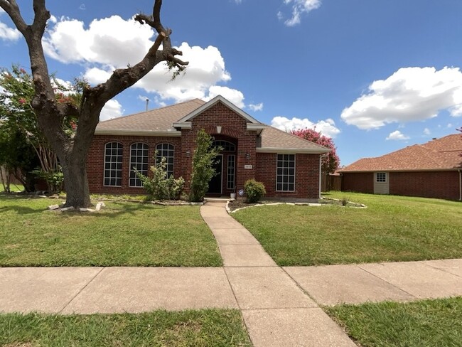 property at 2818 Pecan Meadow Dr