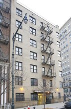 35 Eastern Pky in Brooklyn, NY - Building Photo - Building Photo