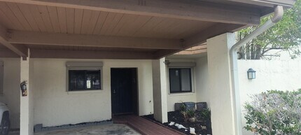1611 Minutemen Causeway in Cocoa Beach, FL - Building Photo - Building Photo