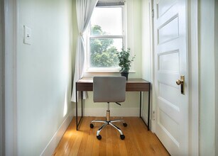 18 Magnolia Sq, Unit The Magnolia Apartment in Boston, MA - Building Photo - Building Photo