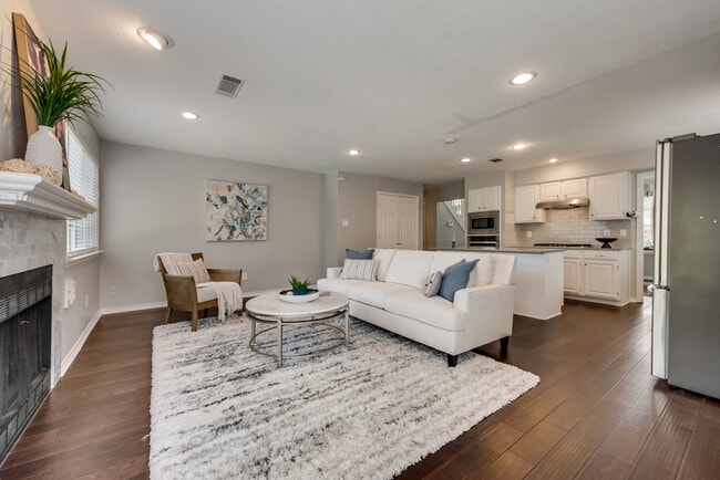 property at 4231 Crestedge Ln